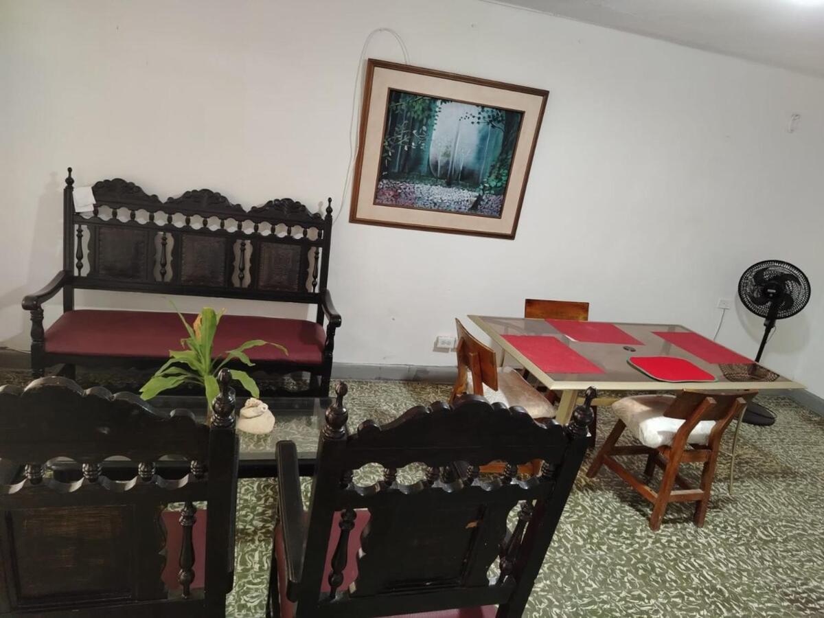 Entire House In Apartamento *